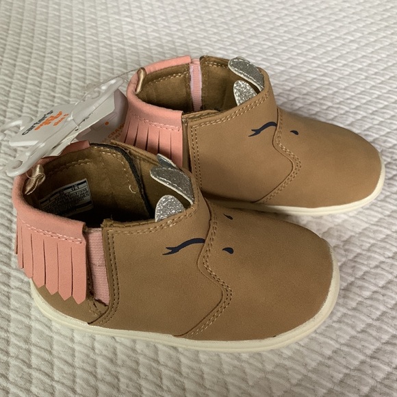 🆕 Unicorn Boots - Picture 2 of 7